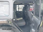 ✅ 2021 Jeep Wrangler Unlimited Sport S • VIN: 1C4HJXDN0MW817146 • Lot: 41459993. Wystawiony na IAAI z przebiegiem 20 367 mil. Bezpłatny archiwum sprzedaży aukcyjnych z USA i szczegółowy raport historii pojazdu na DreamBid. Zdjęcie 8.