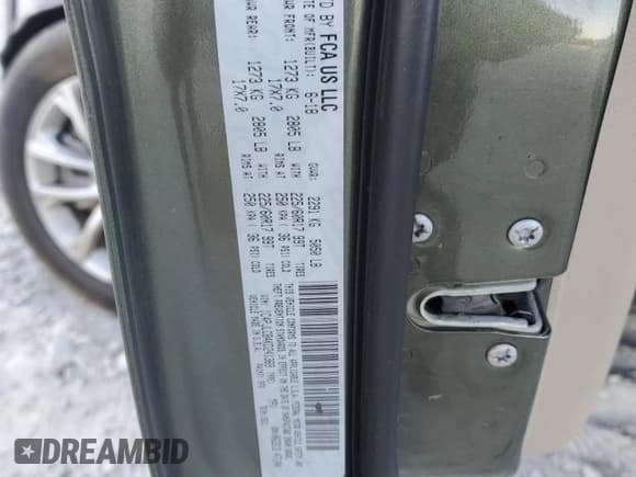 ✅ 2019 Jeep Cherokee Latitude • VIN: 1C4PJLCB4KD241369 • Lot: 81866775. Wystawiony na Copart z przebiegiem 133 269 mil. Bezpłatny archiwum sprzedaży aukcyjnych z USA i szczegółowy raport historii pojazdu na DreamBid. Zdjęcie 14.