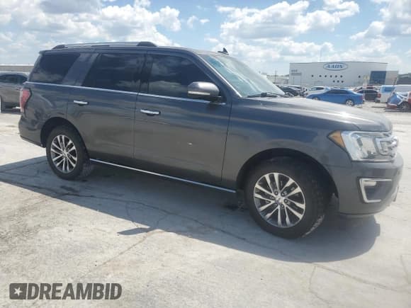 ✅ 2018 Ford Expedition Limited • VIN: 1FMJU2AT7JEA53291 • Lot: 70103475. Listed on Copart with 134,373 mi. Free auction sales archive from the USA and detailed vehicle history report at DreamBid. Image 4.