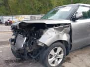 ✅ 2017 Kia Soul • VIN: KNDJN2A28H7488621 • Lot: 43310652. Wystawiony na IAAI z przebiegiem 55 324 mil. Bezpłatny archiwum sprzedaży aukcyjnych z USA i szczegółowy raport historii pojazdu na DreamBid. Zdjęcie 6.