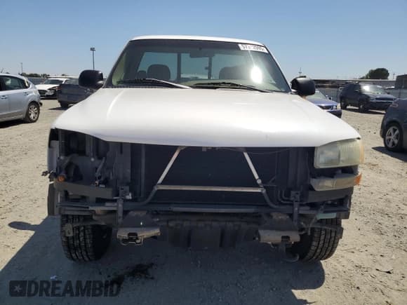 ✅ 1999 GMC Sierra 1500 SLE • VIN: 1GTEK14TXXZ502630 • Лот: 57312095. Опубликован ранее на Copart с пробегом 74 699 миль. Бесплатный доступ к архиву аукционных продаж из США и подробный отчёт об истории автомобиля на DreamBid. Изображение 5.