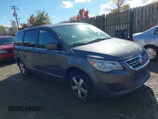 ✅ 2010 Volkswagen Routan SE • VIN: 2V4RW3D11AR323285 • Лот: 43584629. Опубликован ранее на IAAI с пробегом 194 130 миль. Бесплатный доступ к архиву аукционных продаж из США и подробный отчёт об истории автомобиля на DreamBid. Изображение 1.