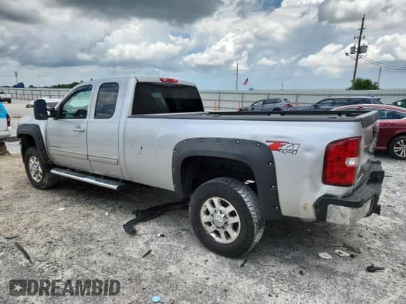 2011 Chevrolet Silverado 3500HD DRW LTZ с VIN 1GC5K1C89BZ371759, выставлен на аукционе Copart как лот 63428225 с пробегом 193 438 миль миль и Списание • Salvage title. История ставок и продаж доступна на DreamBid. Изображение 2.