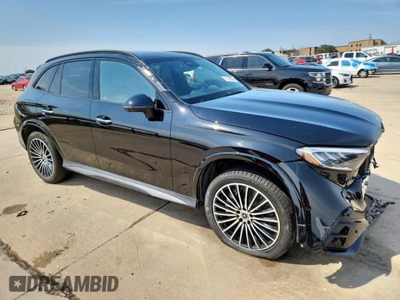 ✅ 2024 Mercedes-Benz GLC 300 • VIN: W1NKM4GB0RU040721 • Lot: 71108525. Wystawiony na Copart z przebiegiem 48 213 mil. Bezpłatny archiwum sprzedaży aukcyjnych z USA i szczegółowy raport historii pojazdu na DreamBid. Zdjęcie 4.