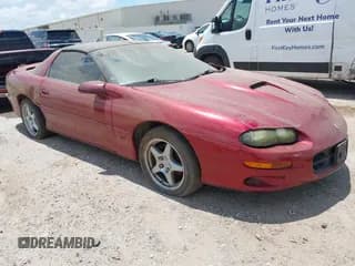 ✅ 2002 Chevrolet Camaro Z28 • VIN: 2G1FP22G022164547 • Lot: 42744071. Wystawiony na IAAI z przebiegiem 80 914 mil. Bezpłatny archiwum sprzedaży aukcyjnych z USA i szczegółowy raport historii pojazdu na DreamBid. Zdjęcie 1.