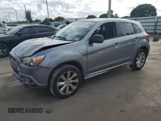 ✅ 2012 Mitsubishi Outlander SE • VIN: JA4AR4AU3CZ008588 • Lot: 87243205. Wystawiony na Copart z przebiegiem 143 426 mil. Bezpłatny archiwum sprzedaży aukcyjnych z USA i szczegółowy raport historii pojazdu na DreamBid. Zdjęcie 1.
