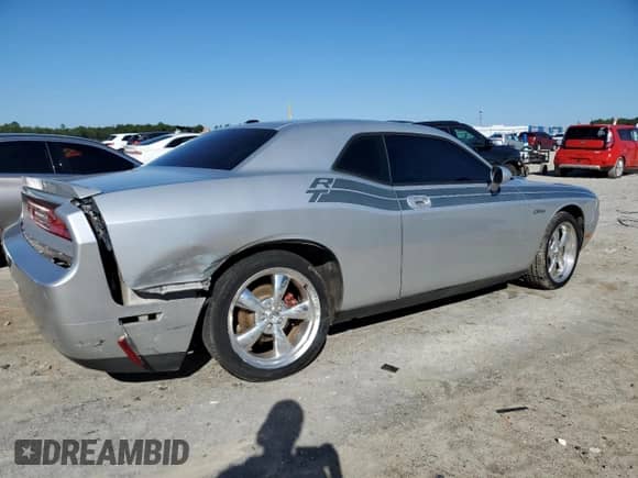 2010 Dodge Challenger R/T with VIN 2B3CJ5DT4AH314793, listed as a Copart auction lot 86094375 with 150,673 mi miles and Salvage title. Bid and sale history available at DreamBid. Image 3.