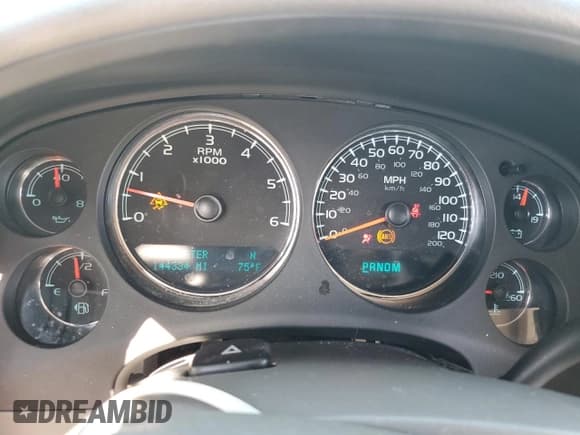 ✅ 2009 Chevrolet Suburban LS • VIN: 1GNFC16089R191553 • Лот: 46840045. Опубликован ранее на Copart с пробегом 144 334 миль. Бесплатный доступ к архиву аукционных продаж из США и подробный отчёт об истории автомобиля на DreamBid. Изображение 9.