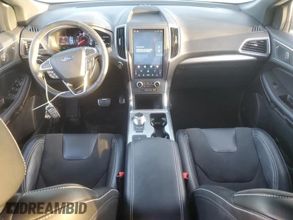 ✅ 2022 Ford Edge ST • VIN: 2FMPK4AP3NBA70749 • Lot: 83958075. Wystawiony na Copart z przebiegiem 19 302 mil. Bezpłatny archiwum sprzedaży aukcyjnych z USA i szczegółowy raport historii pojazdu na DreamBid. Zdjęcie 8.