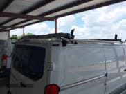 ✅ 2018 Ford Transit • VIN: 1FTYE1YM2JKA52866 • Lot: 42904132. Wystawiony na IAAI z przebiegiem 205 341 mil. Bezpłatny archiwum sprzedaży aukcyjnych z USA i szczegółowy raport historii pojazdu na DreamBid. Zdjęcie 19.