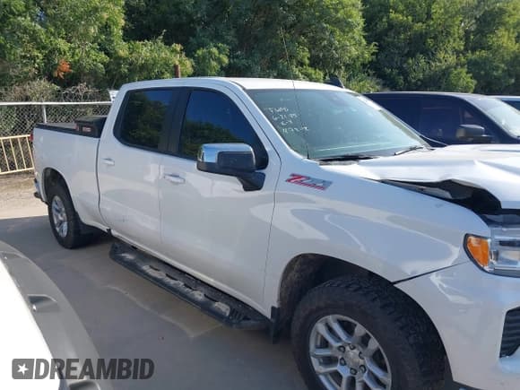 ✅ 2023 Chevrolet Silverado 1500 LT • VIN: 1GCUDDED2PZ252296 • Lot: 42810332. Listed on IAAI with 124,854 mi. Free auction sales archive from the USA and detailed vehicle history report at DreamBid. Image 13.