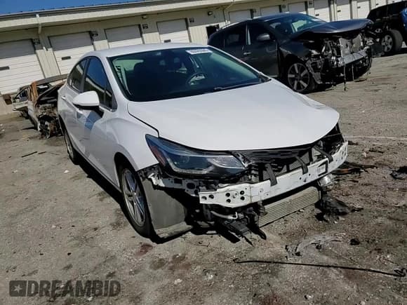 ✅ 2017 Chevrolet Cruze LT • VIN: 1G1BE5SM1H7157863 • Lot: 85526585. Wystawiony na Copart z przebiegiem 120 170 mil. Bezpłatny archiwum sprzedaży aukcyjnych z USA i szczegółowy raport historii pojazdu na DreamBid. Zdjęcie 13.