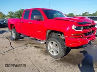 ✅ 2016 Chevrolet Silverado 1500 Custom • VIN: 1GCVKPEC8GZ402835 • Lot: 43073396. Wystawiony na IAAI z przebiegiem 80 014 mil. Bezpłatny archiwum sprzedaży aukcyjnych z USA i szczegółowy raport historii pojazdu na DreamBid. Zdjęcie 1.