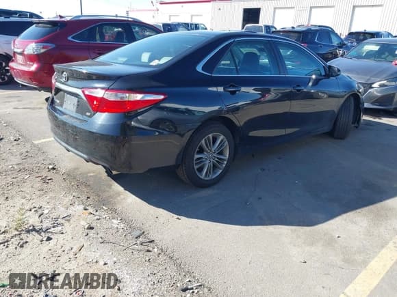 ✅ 2016 Toyota Camry SE • VIN: 4T1BF1FK3GU234945 • Lot: 43485189. Wystawiony na IAAI z przebiegiem 122 883 mil. Bezpłatny archiwum sprzedaży aukcyjnych z USA i szczegółowy raport historii pojazdu na DreamBid. Zdjęcie 4.
