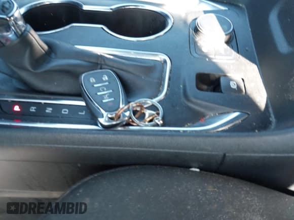 ✅ 2022 Chevrolet Traverse LT Cloth • VIN: 1GNERGKW3NJ111110 • Lot: 41908408. Listed on IAAI with 62,724 mi. Free auction sales archive from the USA and detailed vehicle history report at DreamBid. Image 11.