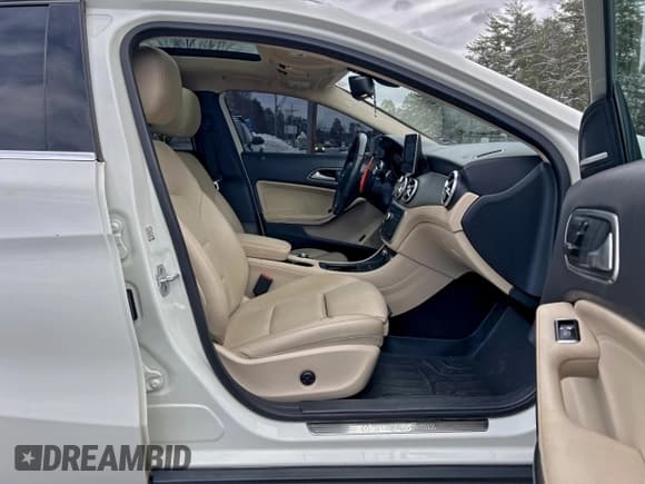 ✅ 2017 Mercedes-Benz GLA 250 • VIN: WDCTG4GB8HJ354453 • Lot: 95807995. Listed on Copart with 120,034 mi. Free auction sales archive from the USA and detailed vehicle history report at DreamBid. Image 5.