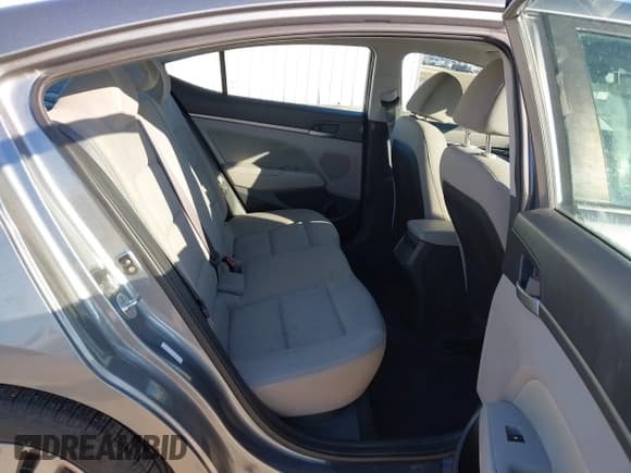 ✅ 2018 Hyundai Elantra Value Edition • VIN: KMHD84LF5JU556490 • Лот: 43564844. Опубликован ранее на IAAI с пробегом 85 165 миль. Бесплатный доступ к архиву аукционных продаж из США и подробный отчёт об истории автомобиля на DreamBid. Изображение 8.