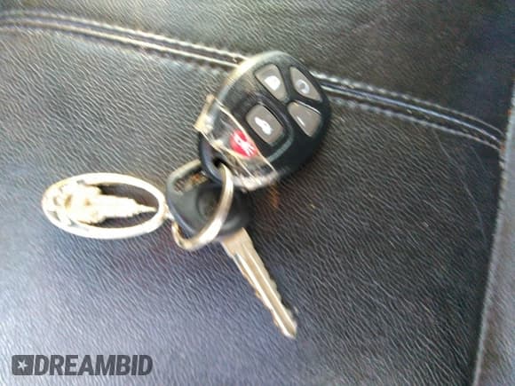 ✅ 2013 Chevrolet Suburban LT • VIN: 1GNSKJE72DR127002 • Лот: 37781057. Опубликован ранее на IAAI с пробегом 269 739 миль. Бесплатный доступ к архиву аукционных продаж из США и подробный отчёт об истории автомобиля на DreamBid. Изображение 11.