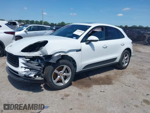 ✅ 2020 Porsche Macan • VIN: WP1AA2A51LLB08782 • Lot: 42395095. Wystawiony na IAAI z przebiegiem 43 706 mil. Bezpłatny archiwum sprzedaży aukcyjnych z USA i szczegółowy raport historii pojazdu na DreamBid. Zdjęcie 17.