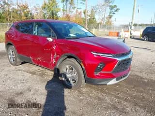 ✅ 2025 Chevrolet Blazer LT • VIN: 3GNKBHR42SS233291 • Lot: 43849286. Listed on IAAI with 11,429 mi. Free auction sales archive from the USA and detailed vehicle history report at DreamBid. Image 1.