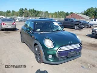 2015 MINI Hardtop with VIN WMWXM5C57F3A04447, listed as a IAAI auction lot 43175332 with 84,307 mi miles and . Bid and sale history available at DreamBid. Image 1.