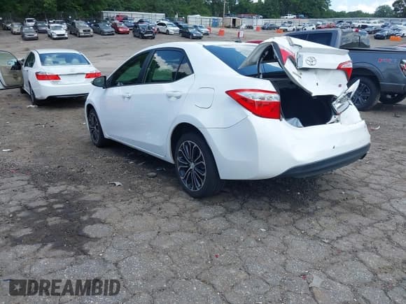 ✅ 2016 Toyota Corolla L • VIN: 2T1BURHE9GC487023 • Lot: 42406868. Listed on IAAI with 111,634 mi. Free auction sales archive from the USA and detailed vehicle history report at DreamBid. Image 3.