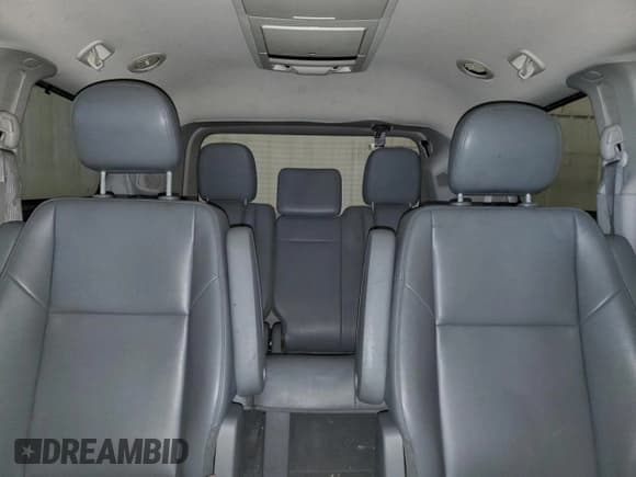 ✅ 2011 Volkswagen Routan SE • VIN: 2V4RW3DG8BR766524 • Lot: 83056204. Listed on Copart with 236,637 mi. Free auction sales archive from the USA and detailed vehicle history report at DreamBid. Image 10.