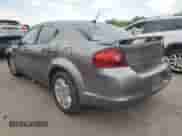 2013 Dodge Avenger SE V6 z VIN 1C3CDZAG7DN582466, wystawiony jako Copart lot #70787604 z przebiegiem 171 846 mil mil oraz Szkoda całkowita • Salvage title. Historia ofert i sprzedaży dostępna na DreamBid. Obrazek 2.