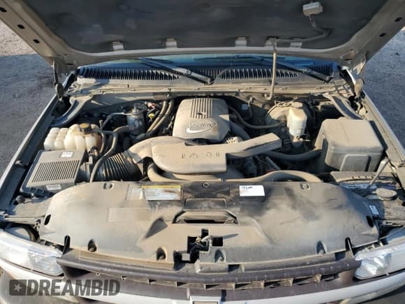 ✅ 2001 Chevrolet Suburban LS • VIN: 1GNEC16T21J281855 • Лот: 62833014. Опубликован ранее на Copart с пробегом Не указан. Бесплатный доступ к архиву аукционных продаж из США и подробный отчёт об истории автомобиля на DreamBid. Изображение 12.