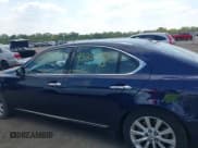 ✅ 2010 Lexus LS 460 • VIN: JTHCL5EF6A5006581 • Лот: 43250317. Опубликован ранее на IAAI с пробегом 162 673 миль. Бесплатный доступ к архиву аукционных продаж из США и подробный отчёт об истории автомобиля на DreamBid. Изображение 14.