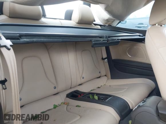 ✅ 2015 Audi A5 Premium Plus • VIN: WAUMFAFH1FN004764 • Lot: 40603198. Listed on IAAI with 43,552 mi. Free auction sales archive from the USA and detailed vehicle history report at DreamBid. Image 8.