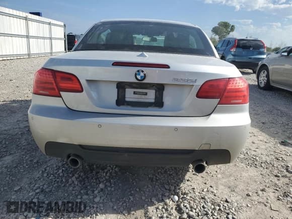 ✅ 2012 BMW 3 Series 335i • VIN: WBADX7C59CE745251 • Lot: 61760905. Listed on Copart with 120,468 mi. Free auction sales archive from the USA and detailed vehicle history report at DreamBid. Image 6.