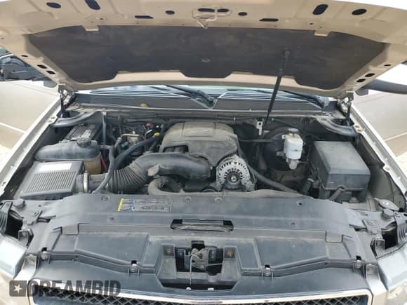 ✅ 2007 Chevrolet Suburban LT • VIN: 1GNFC16037J232196 • Lot: 72887074. Wystawiony na Copart z przebiegiem 262 163 mil. Bezpłatny archiwum sprzedaży aukcyjnych z USA i szczegółowy raport historii pojazdu na DreamBid. Zdjęcie 12.