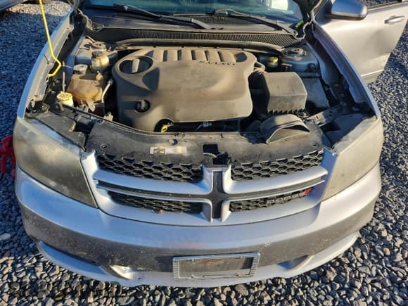 ✅ 2014 Dodge Avenger R/T • VIN: 1C3CDZBG7EN214403 • Лот: 84228555. Опубликован ранее на Copart с пробегом 175 489 миль. Бесплатный доступ к архиву аукционных продаж из США и подробный отчёт об истории автомобиля на DreamBid. Изображение 11.