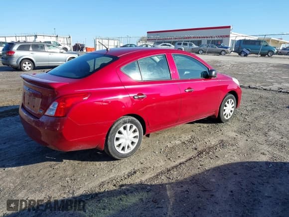 ✅ 2013 Nissan Versa SV • VIN: 3N1CN7AP7DL892083 • Lot: 41726757. Listed on IAAI with 104,299 mi. Free auction sales archive from the USA and detailed vehicle history report at DreamBid. Image 4.
