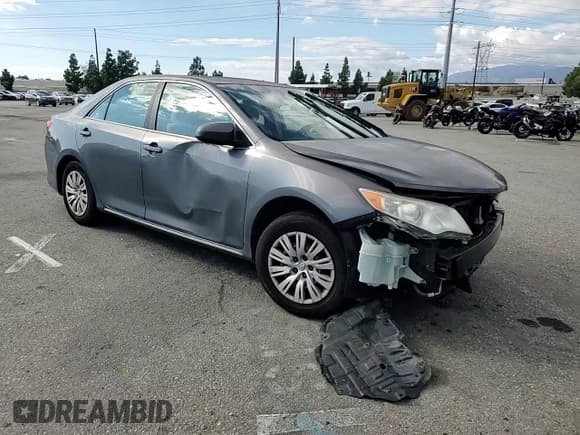✅ 2014 Toyota Camry LE • VIN: 4T4BF1FK4ER433005 • Лот: 93349375. Опубликован ранее на Copart с пробегом Не указан. Бесплатный доступ к архиву аукционных продаж из США и подробный отчёт об истории автомобиля на DreamBid. Изображение 13.