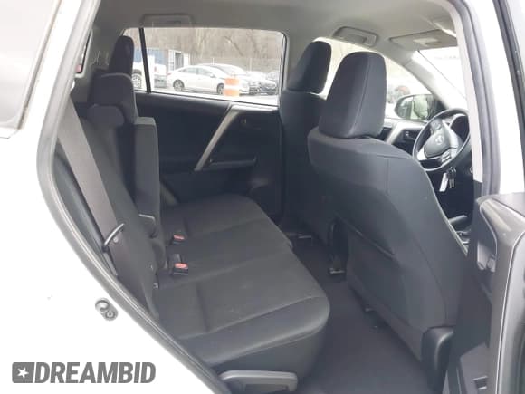✅ 2018 Toyota RAV4 LE • VIN: JTMBFREV7JJ214074 • Lot: 43688130. Listed on IAAI with 127,167 mi. Free auction sales archive from the USA and detailed vehicle history report at DreamBid. Image 8.