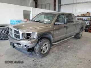 2007 Dodge 1500 SLT z VIN 3D7KS19D67G786509, wystawiony jako Copart lot #84540804 z przebiegiem 56 941 mil mil oraz Szkoda całkowita • Salvage title. Historia ofert i sprzedaży dostępna na DreamBid. Obrazek 1.