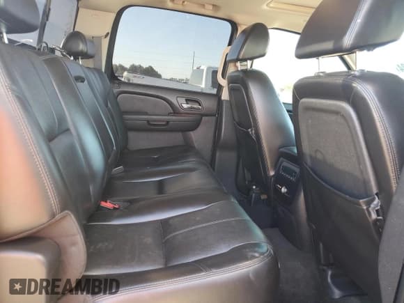 ✅ 2007 Chevrolet Silverado 1500 LTZ • VIN: 2GCEC13JX71510121 • Lot: 73426124. Listed on Copart with 176,499 mi. Free auction sales archive from the USA and detailed vehicle history report at DreamBid. Image 11.