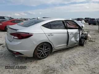 2019 Hyundai Elantra Sport с VIN KMHD04LB7KU813719, выставлен на аукционе Copart как лот 82560135 с пробегом Не указан миль и Чистый • Clean title. История ставок и продаж доступна на DreamBid. Изображение 3.