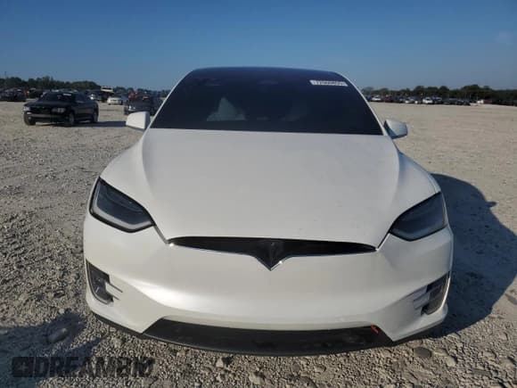 ✅ 2019 Tesla Model X 75D • VIN: 5YJXCBE27KF151496 • Лот: 72060855. Опубликован ранее на Copart с пробегом 66 894 миль. Бесплатный доступ к архиву аукционных продаж из США и подробный отчёт об истории автомобиля на DreamBid. Изображение 5.