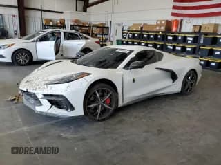 ✅ 2023 Chevrolet Corvette 2LT • VIN: 1G1YB2D44P5101814 • Lot: 69844295. Wystawiony na Copart z przebiegiem 22 831 mil. Bezpłatny archiwum sprzedaży aukcyjnych z USA i szczegółowy raport historii pojazdu na DreamBid. Zdjęcie 1.