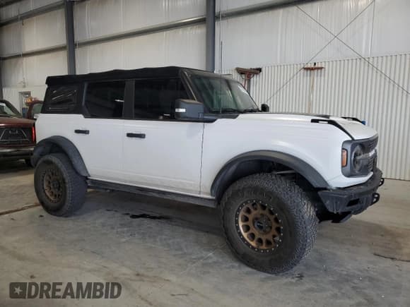 ✅ 2021 Ford Bronco • VIN: 1FMEE5DP8MLA85844 • Лот: 52760995. Опубликован ранее на Copart с пробегом 39 859 миль. Бесплатный доступ к архиву аукционных продаж из США и подробный отчёт об истории автомобиля на DreamBid. Изображение 4.