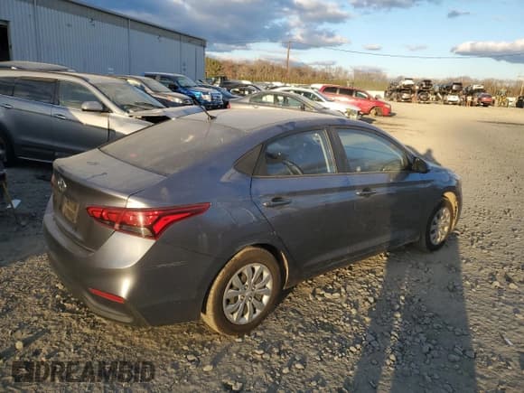 ✅ 2018 Hyundai Accent SE • VIN: 3KPC24A34JE011857 • Лот: 82769324. Опубликован ранее на Copart с пробегом 118 164 миль. Бесплатный доступ к архиву аукционных продаж из США и подробный отчёт об истории автомобиля на DreamBid. Изображение 3.