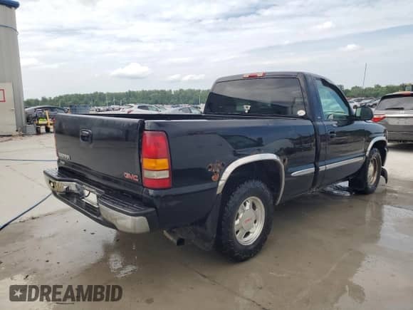 2002 GMC Sierra 1500 SL с VIN 1GTEC14V52Z113059, выставлен на аукционе Copart как лот 63058415 с пробегом 190 467 миль миль и Списание • Salvage title. История ставок и продаж доступна на DreamBid. Изображение 3.