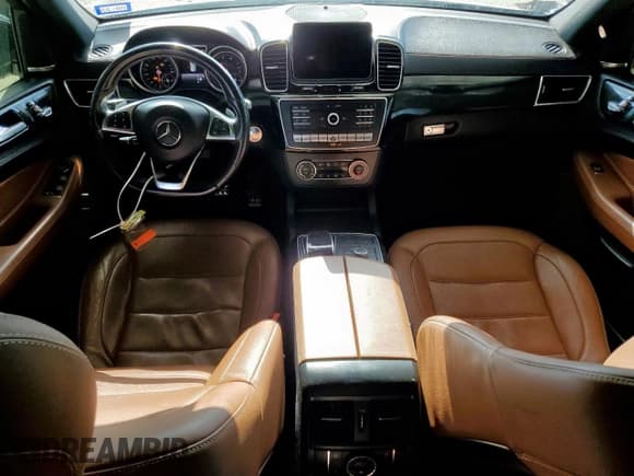 ✅ 2017 Mercedes-Benz GLE 43 AMG • VIN: 4JGDA6EB1HA926727 • Лот: 66889915. Опубликован ранее на Copart с пробегом 74 904 миль. Бесплатный доступ к архиву аукционных продаж из США и подробный отчёт об истории автомобиля на DreamBid. Изображение 8.