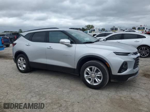 ✅ 2022 Chevrolet Blazer LT • VIN: 3GNKBCR44NS118666 • Lot: 73161884. Listed on Copart with 26,264 mi miles. Access the free auction sales archive from the USA and view a detailed vehicle history report at DreamBid. Image 4.