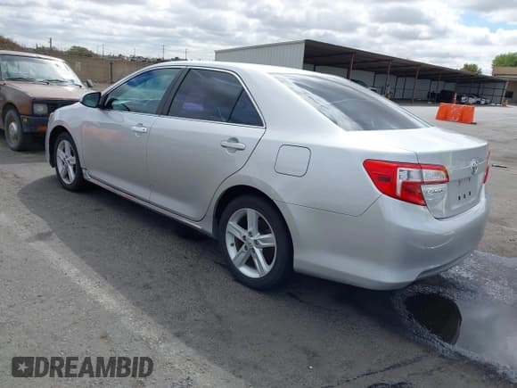 ✅ 2012 Toyota Camry SE • VIN: 4T1BF1FK2CU030129 • Lot: 43184953. Listed on IAAI with 136,794 mi. Free auction sales archive from the USA and detailed vehicle history report at DreamBid. Image 3.