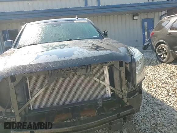 ✅ 2015 GMC Yukon Denali • VIN: 1GKS2CKJ4FR134416 • Lot: 85164575. Listed on Copart with 237,402 mi. Free auction sales archive from the USA and detailed vehicle history report at DreamBid. Image 15.