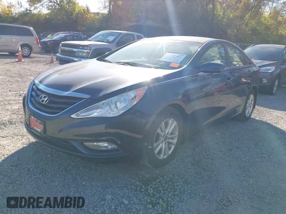 ✅ 2013 Hyundai Sonata GLS • VIN: 5NPEB4ACXDH741250 • Лот: 43648995. Опубликован ранее на IAAI с пробегом 11 668 миль. Бесплатный доступ к архиву аукционных продаж из США и подробный отчёт об истории автомобиля на DreamBid. Изображение 2.